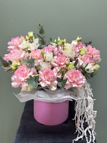 Коробка с цветами Французский шик от интернет-магазина цветов в 