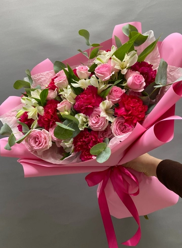 Палитра любви от интернет-магазина цветов в 