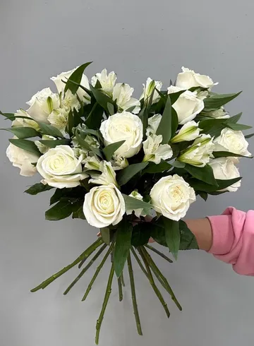 Свадебный белый букет от интернет-магазина цветов в 