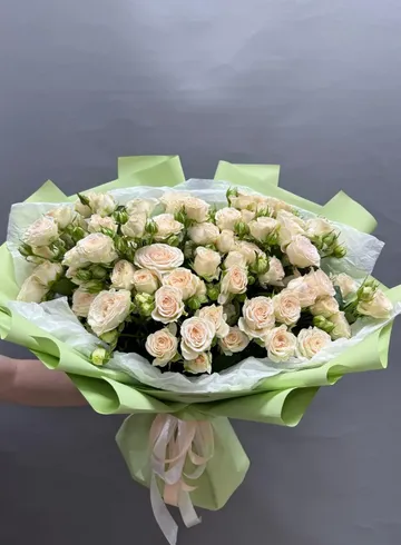 Монобукет кустовых роз &laquo;облако роз&raquo; от интернет-магазина цветов в 